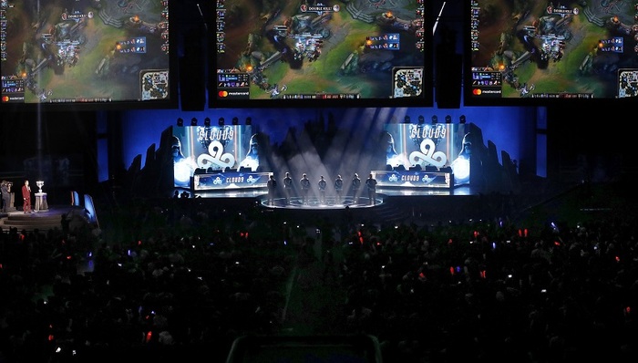 兼顾品牌传 兼顾品牌传